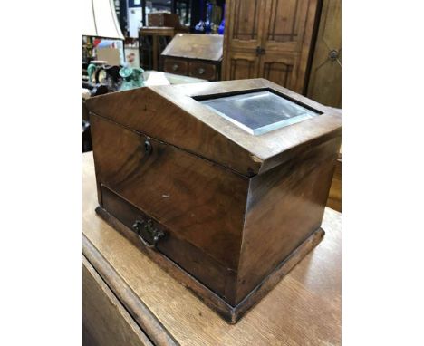 SINGER SEWING MACHINEalong with architectural sewing box