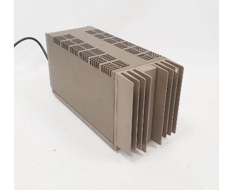 Quad 303 power amplifier&nbsp;made by Acoustical MFG Co Ltd, serial no.90762&nbsp;