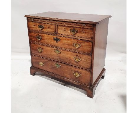 Georgian mahogany chest, the rectangular top with moulded edge above brushing slide, two short and three long graduated drawe