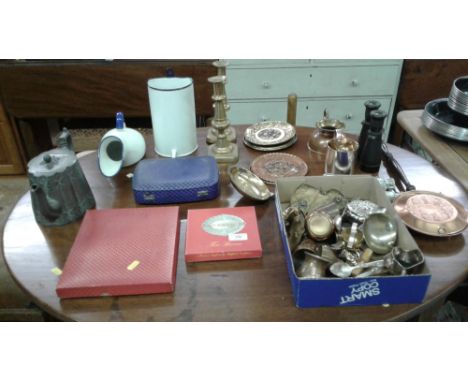 A quantity of various metalware to include a pair of 19th Century brass candlesticks; a pewter teapot etc. 