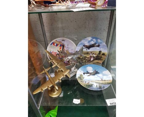 2 model brass desk top planes, 1 chrome desk top plane &amp; 3 collectors plates
