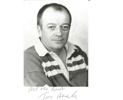 Tim Healy signed 5.5x3.5 b/w photo. English actor, best known for playing Dennis Patterson in the television series Auf Wiede