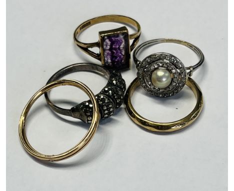 Five various rings including two 9ct bands 4.3g, 9ct stone set ring 2.2g and two other dress rings unmarked 6.2g.