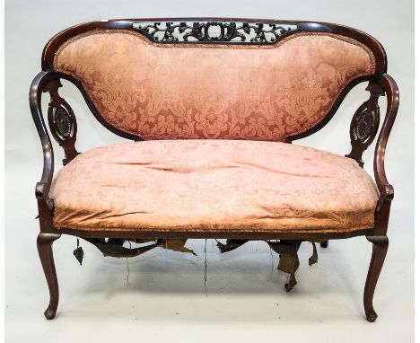 EDWARDIAN MAHOGANY SEVEN PIECE PARLOUR SUITE OF ROCOCO DESIGN 
with pierced top rails, upholstered backs and seats, on cabrio