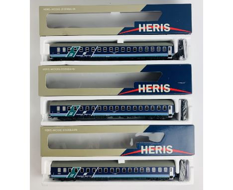 3x Heris HO Scale ACME Treno Notte Livery Coaches - Boxed. P&amp;P Group 3 (£25+VAT for the first lot and £5+VAT for subseque