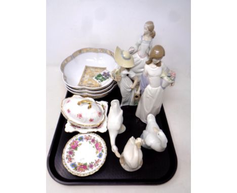 A tray of assorted ceramics to include three Royal Worcester Country Garden shaped bowls, Spanish figures to include Lladro, 