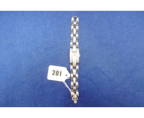 AN 18CT WHITE GOLD LADIES DIAMOND SET CHOPARD LA STRADA  WATCH WITH DIAMOND ENCRUSTED DIAL, DIAMOND SET CASE, AND DIAMOND SET