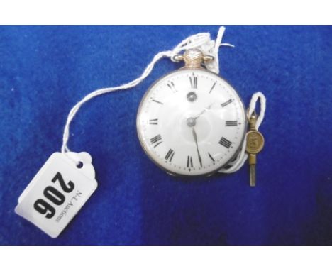 A GEORGE III PERIOD 18CT GOLD CASED (HALL MARKED FOR LONDON 1814) ENGINE TURNED CASE, WHITE ENAMEL DIAL, FUSE MOVEMENT POCKET
