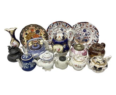 Group of Victorian ceramics, to include Royal Worcester twin spout teapot of squat circular form, Derby imari pattern plate, 