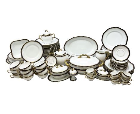 Pirkenhammer of Czechoslovakia Carlsbad pattern tea and dinner for twelve place settings to include dinner plates, soup bowls