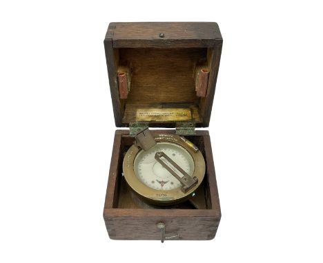 WWII British military RAF medium landing compass, the rim stamped with the War Department broad arrow, No. 896 K.H.I/54  6B/3
