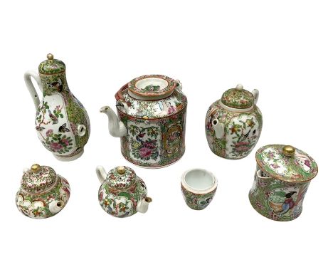 Group of 19th century Chinese Famille Rose teawares, to include teapot of cylindrical form, two miniature teapots, etc (7)  