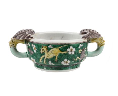 A Chinese Famille Verte two-handled bowl, painted with horses, insects and precious objects, 20th century in Kangxi style, 17