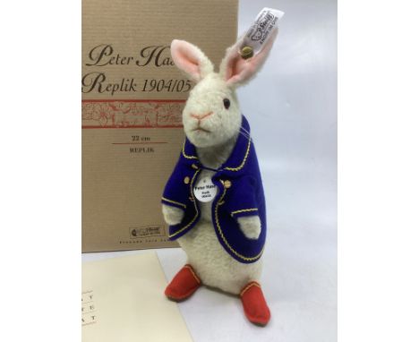 Steiff Peter Rabbit German boxed toy  402180 replica 1904/05 22cm felt replica detailed toy (1)  You are personally  invited 