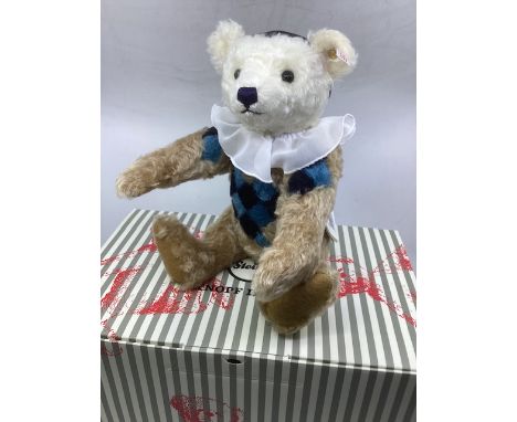 Steiff 006975 35cm Pablo Picasso no 1/500 vintage teddy bear with neck ruff, diamond fur patterned coat and a beret, white ta