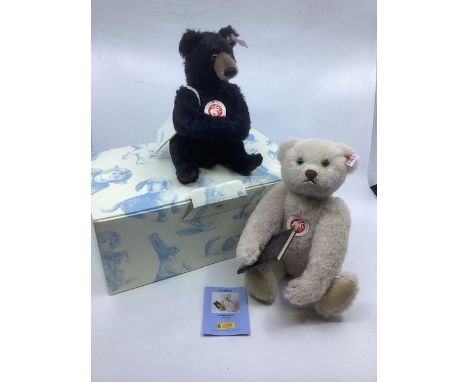 Steiff vintage teddy bears &nbsp;x 2 036637 Winnipeg &nbsp;Grizzley 23 cm and a 655944 1995 sorty bear, both as sold. (2)