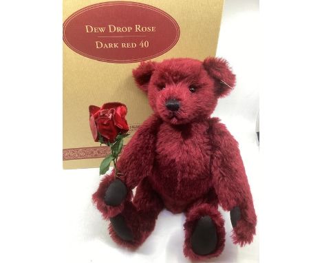 Steiff dew drop rose with a fake diamant&eacute; on nose and a rose, within original box &nbsp;mane reference 40cm growler 66