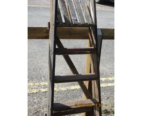 FOUR RUNG STEP LADDER, 155CM