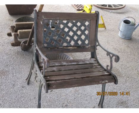 SMALL METAL/WOODEN GARDEN BENCH 63 X 80 X 60CM