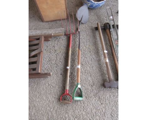 MUCK FORK, TURFING IRON