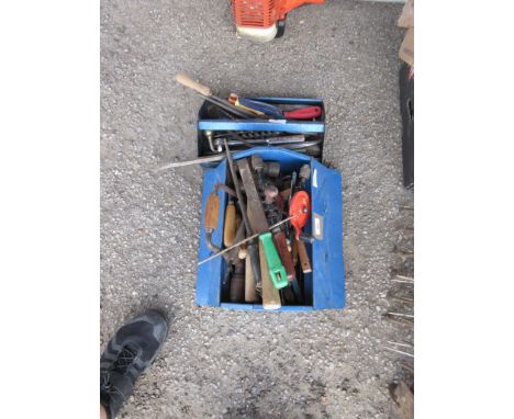 TOLLBOX WITH MIXED HAND TOOLS