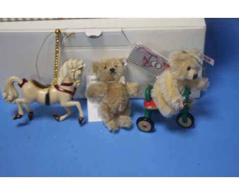 STEIFF CHRISTMAS ORNAMENTS, Exclusive to Danbury Mint, 2014 blond 10 cm 185/Production limited and ends 31st December 2014 an