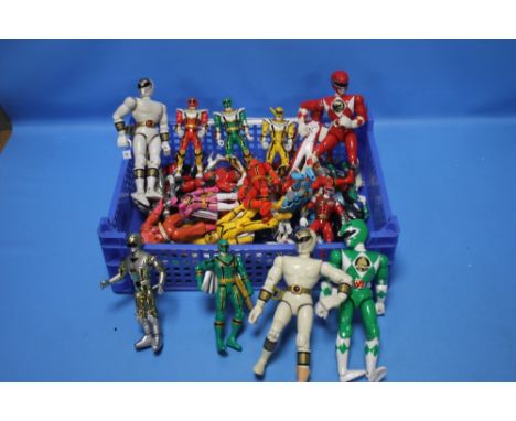A SMALL TRAY OF VINTAGE POWER RANGER FIGURES
