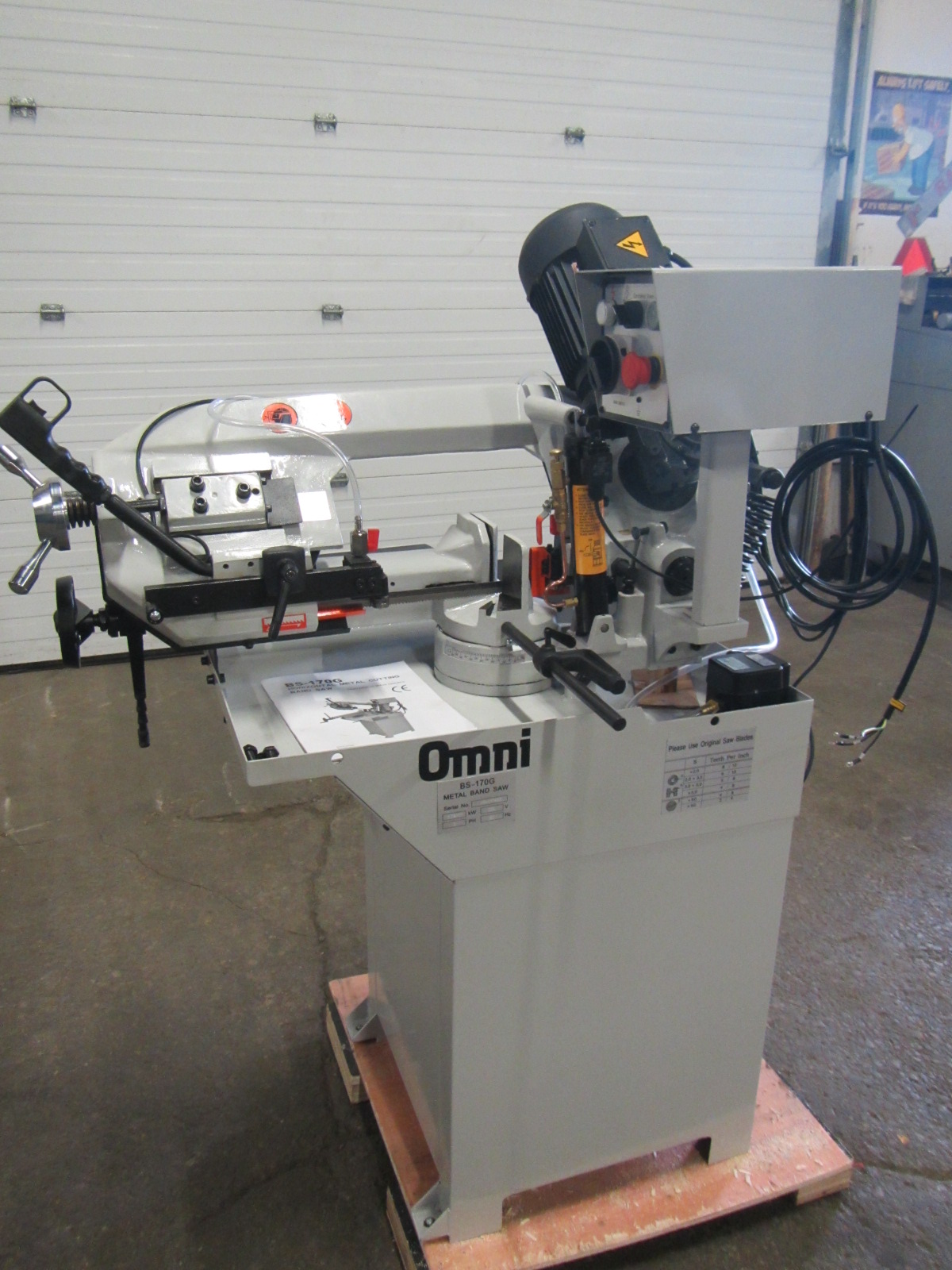 Omni Horizontal Band Saw 7x10 inch capacity with GEAR DRIVEN MOTOR