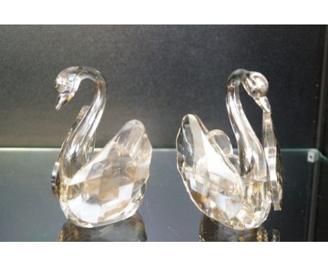 Pair of Swarovski style swans Height 13 cm 