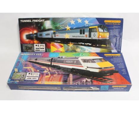Hornby (Hornby Hobbies Ltd) OO gauge model railways R824 Intercity 225 electric train set with Class 91 electric locomotive w
