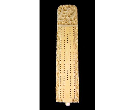 A 19th century Chinese carved ivory cribbage board, L. 19cm.