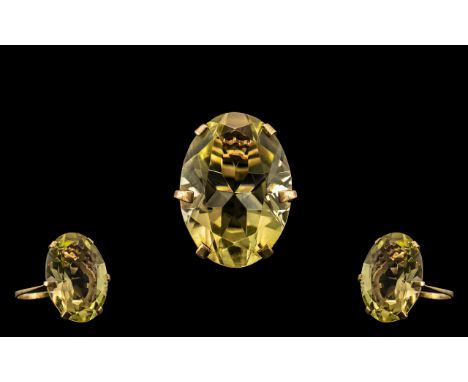 9ct Gold - Attractive / Impressive Single Faceted Citrine Stone Set Dress Ring. The Large Faceted Citrine of Good Colour and 