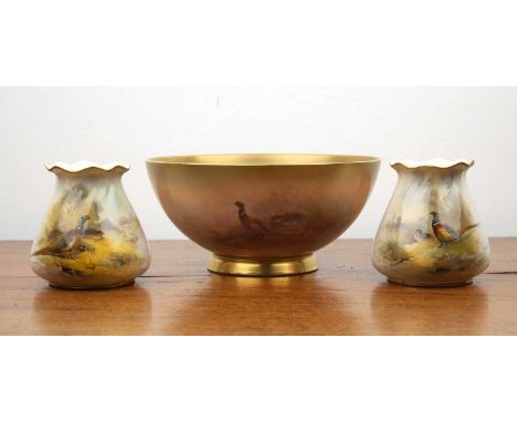 Collection of Royal Worcester ceramicscomprising of: a bowl decorated with pheasants, signed James Stinton, 18cm across x 8cm