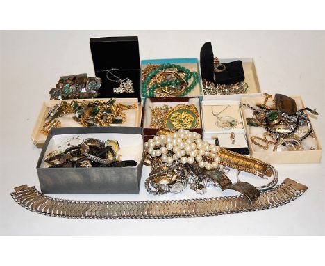 A box of miscellaneous costume jewellery, to include; faux jade leaf brooch, Continental white metal and abalone shell bangle