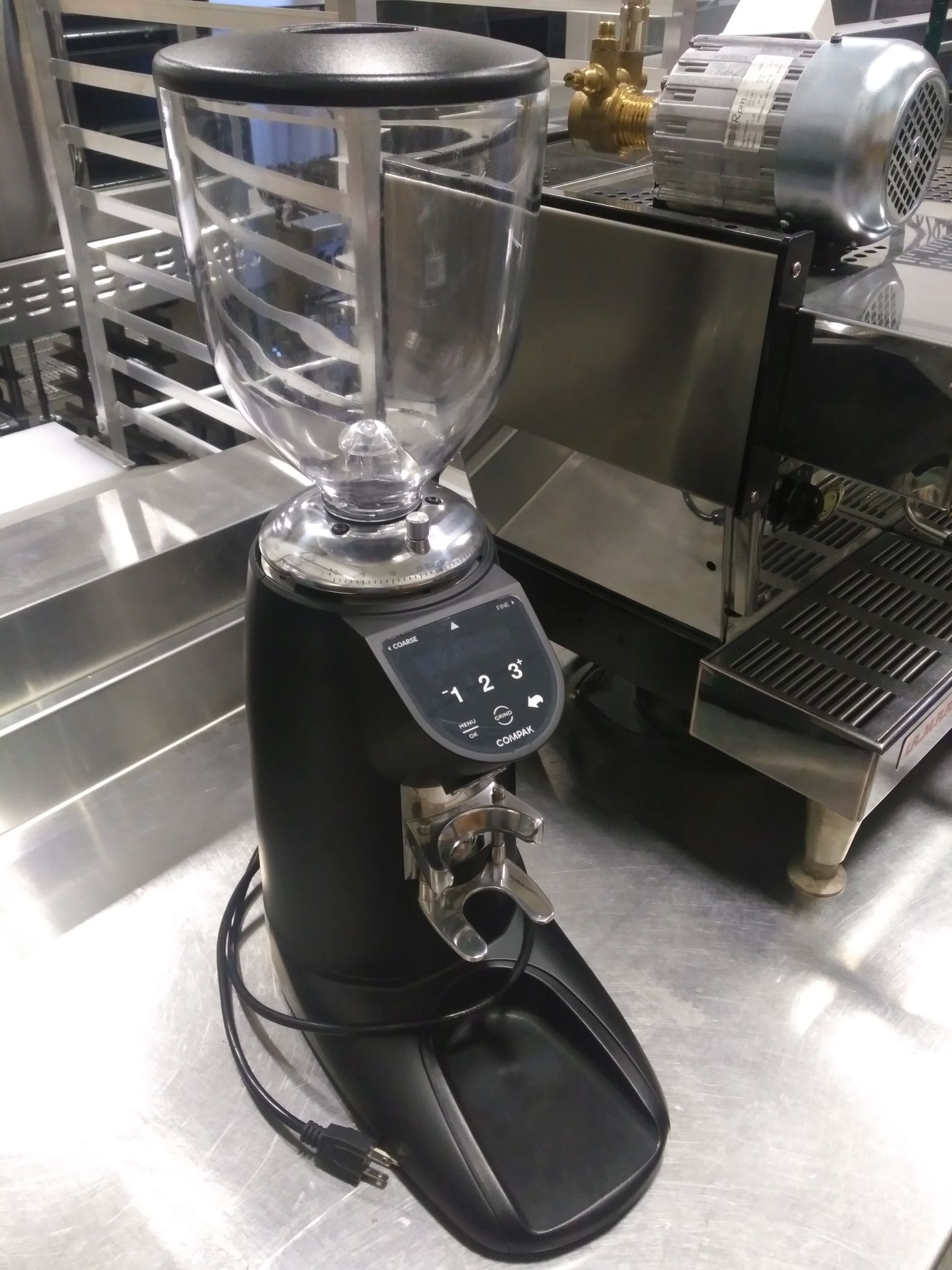 Compak Digital Burr Grinder, model E6 excellent condition rental return