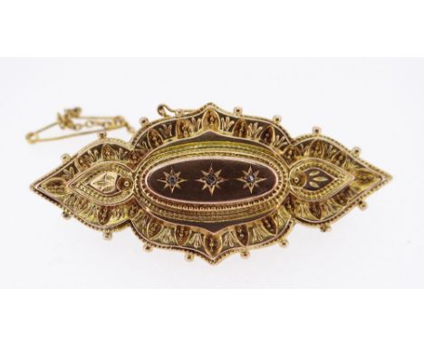 9CT GOLD DIAMOND SET LADIES BROOCH with safety chain, 6.2gms, in black jewellery box Condition Report: appears in good overal