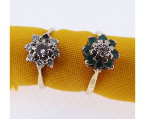 TWO 18CT GOLD FLOWER HEAD RINGS comprising emerald and diamond illusion set example and similar diamond flower head ring, 5.6