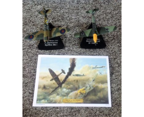 Atlas Editions Spitfire MKI &amp; Messerschmit 109 Battle of Britain SET 1/72. Planes have only been removed and put on displ