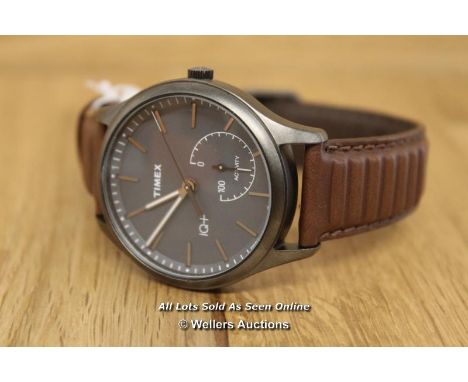 *GENTS WATCH,TIMEX IQ+,QUATRZ MOVEMENT,GREY BATTON DIAL,COATED CASE ON BROWN LEATHER PINBUCKLE STRAP,BOX AND PAPERS / WATCH R