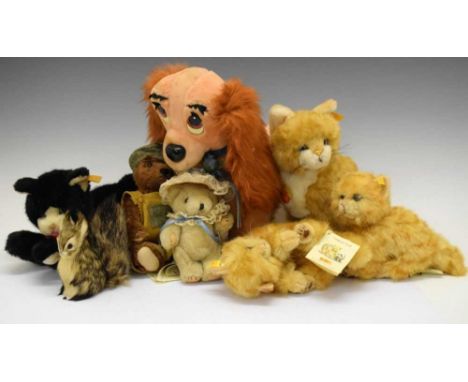 Mixed quantity of mainly Steiff plush toys to include boxed; 'Classic Teddybear' 028649, 'Kuschel' black kitten 099946 &amp; 