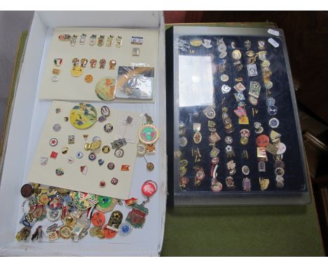 Football Badges - English League, Non-League, European clubs national team, Cruyff 10, non football, many enamelled examples,