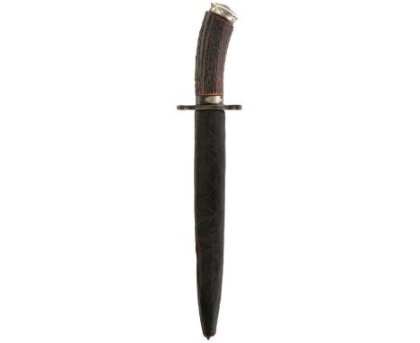 A 19TH CENTURY DIRK OR BOWIE KNIFE, 27cm flattened diamond section blade, patinated, white metal mounted hilt with natural st