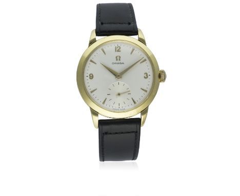 A GENTLEMAN'S LARGE SIZE 18K SOLID GOLD OMEGA WRIST WATCH CIRCA 1954, REF. 2684 WITH OMEGA BOXD: Silver dial with gilt "dagge