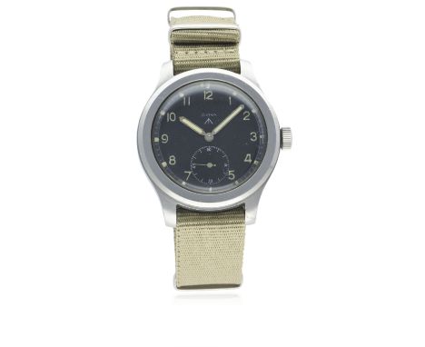 A GENTLEMAN'S STAINLESS STEEL BRITISH MILITARY CYMA W.W.W. WRIST WATCH CIRCA 1940s D: Black dial with Arabic numerals, lumino