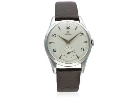 A GENTLEMAN'S STAINLESS STEEL OMEGA WRIST WATCH CIRCA 1954, REF. 2750-5 D: Silver dial with bi-hourly Arabic numerals, gilt "