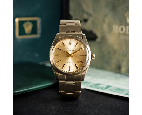 A RARE GENTLEMAN'S 14K SOLID GOLD ROLEX OYSTER PERPETUAL AIR KING BRACELET WATCH DATED 1974, REF. 5500 WITH ROLEX BOX, BOOKLE