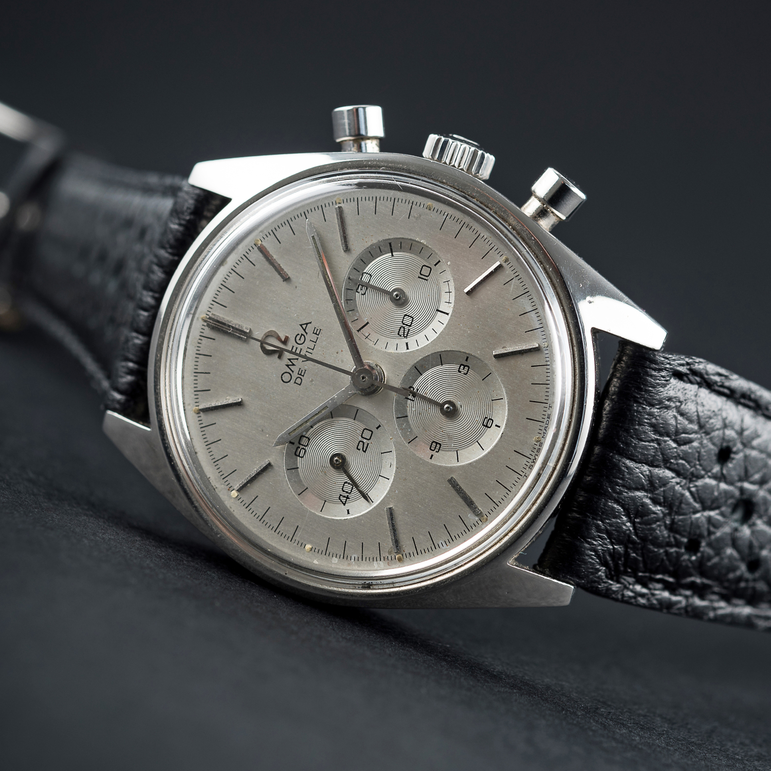 A RARE GENTLEMAN'S STAINLESS STEEL OMEGA DE VILLE CHRONOGRAPH WRIST WATCH CIRCA 1968, REF. 145.01