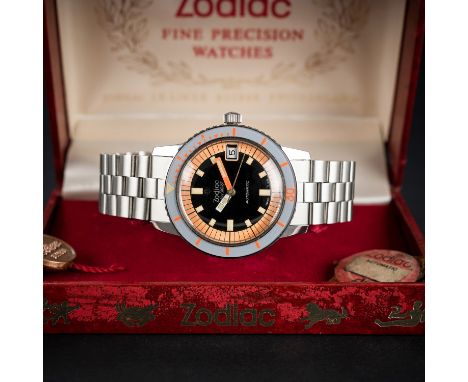 A GENTLEMAN'S "NOS" STAINLESS STEEL ZODIAC SEA WOLF AUTOMATIC DIVERS BRACELET WATCH CIRCA 1970 WITH ORIGINAL BOX, TAG &amp; C