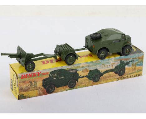 Dinky Toys 697 25-Pounder Field Gun set in detailed picture box, later issue 688 Field Artillery tractor, with driver and win