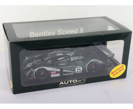 AutoArt Bentley Speed 8  Le Mans 2003 1/18 scale model Car, 2nd position J.Herbert T/D.Brabham/ M.Blundell  RN.8 in near mint